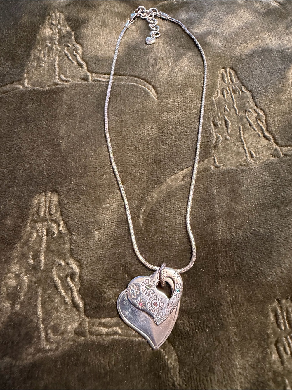 Brighton Heart Pendant Necklace with Floral Engraving - Silver color
